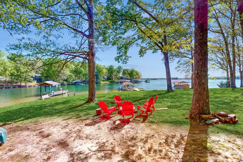 Jewelbox Cottage - Dog-friendly Lakefront home with private dock, canoe & SUPs - Image 1