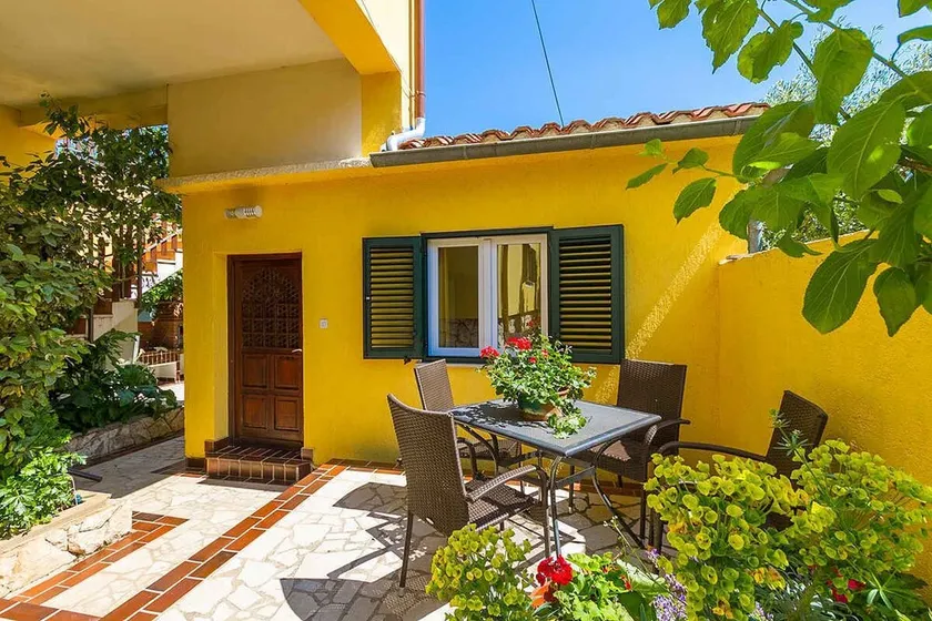 Apartamento vacacional con aire acondicionado - Image 1