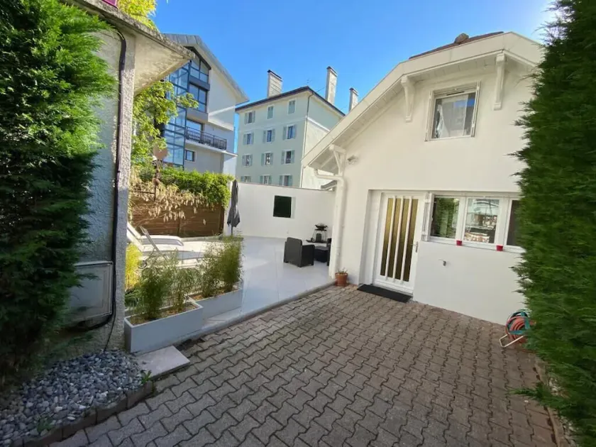 Tiny House - town house in the centre of Annecy: terrace & air conditioning - Image 1