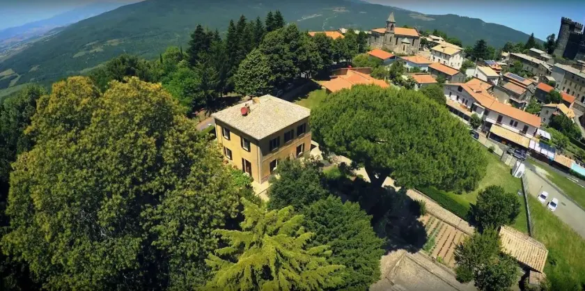 Historic Italian villa from the 1920s - Image 1