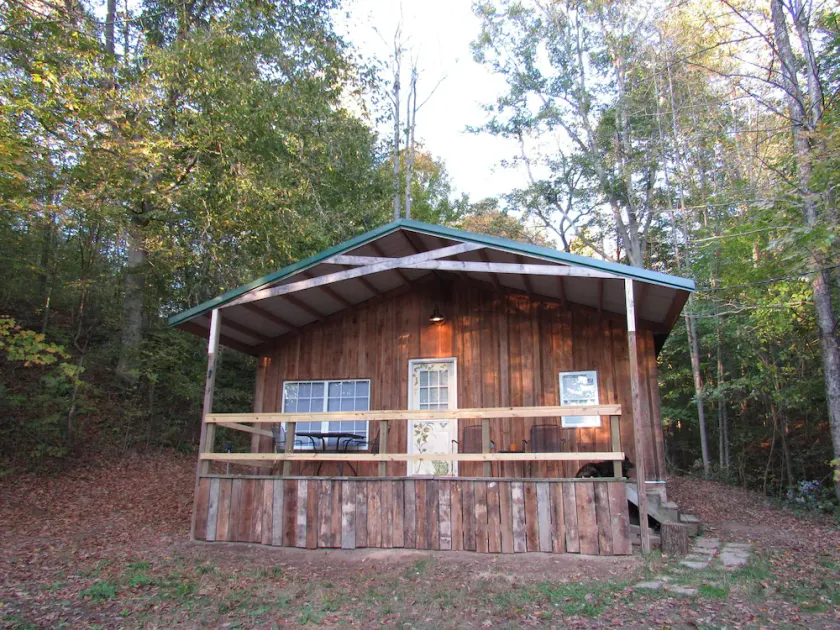 Avskilt Woodland Retreat utanför Aten, OH och Hocking Hills - Image 1
