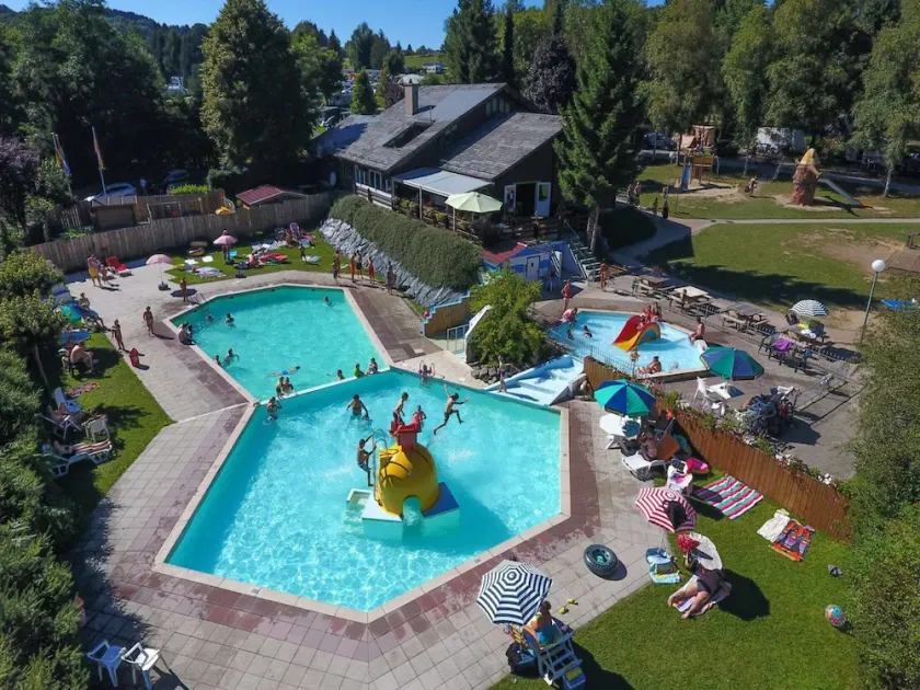 Ultimate glamping experience with family - Image 1