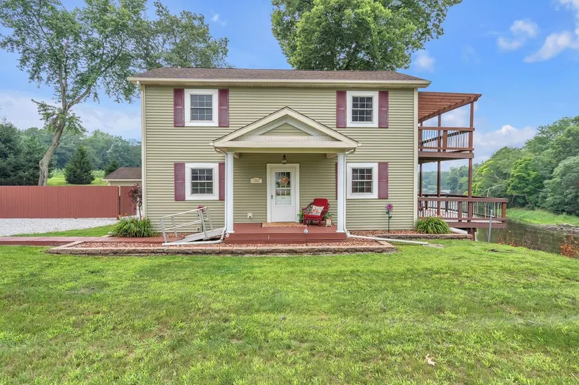 Riverfront Home med smuk udsigt over Tippecanoe River i Winamac, IN - Image 1