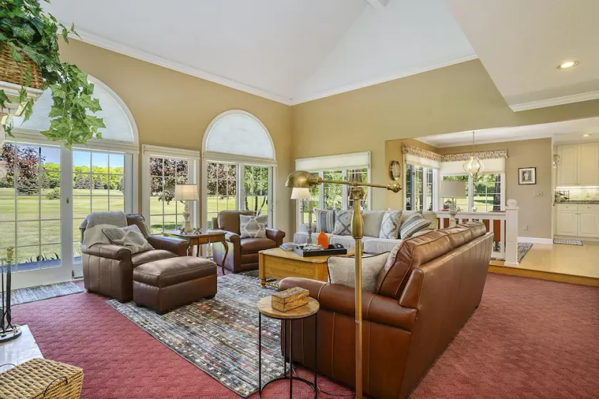 4 Seasons Golf Course View ~ Birchwood Farms Golf and Country Club Home - Image 1
