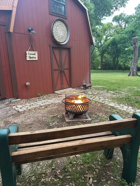 Ultimatives „Glamping“ in unserer rustikalen Hütte & Wanderwege! - Image 1
