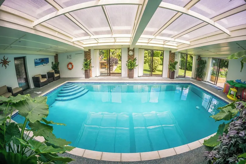Beheiztes Hallenbad und Whirlpool, auf dem Land Ferienhaus in der Nähe von Strand und Park - Image 1