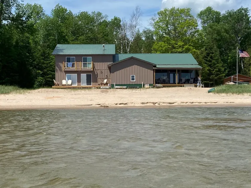 Lakefront Lake Michigan Beach House 5,500sf - Image 1