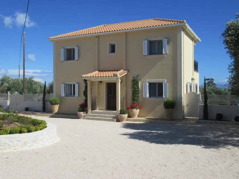 Villa med privat pool, hav og bjergudsigt - Image 1
