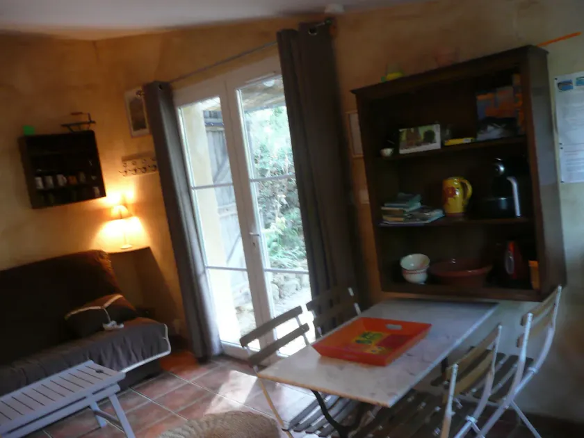 Gîte Notre Cabanon in Provence for \"green\" living - Image 1