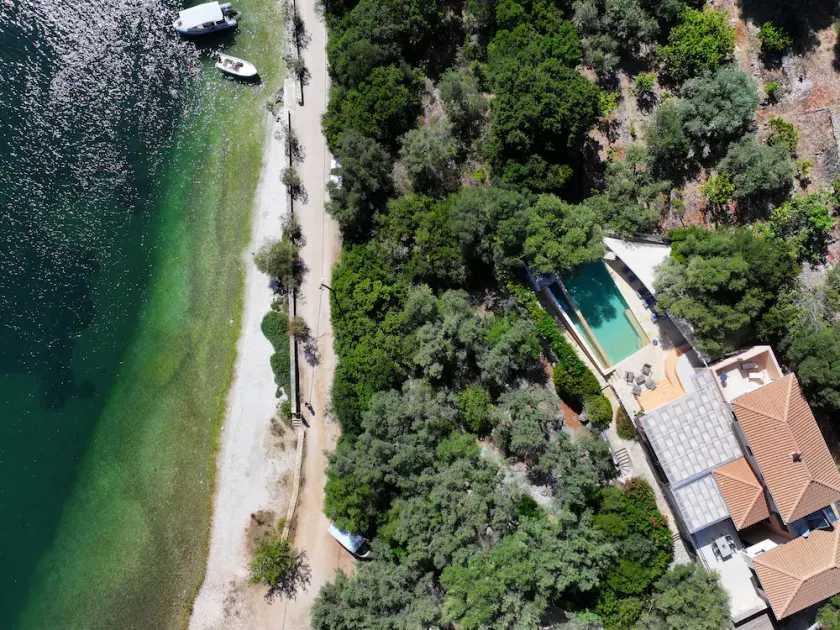 Sivota, Villa d'exception front de mer avec piscine  et cinema 99 \" - Image 1