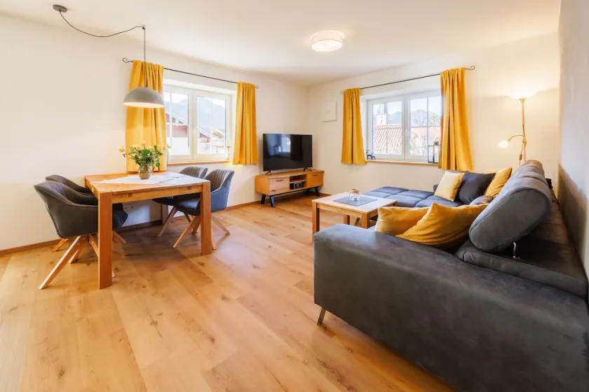 Apartment Sonnenplatzl 89sqm, balcony, 2 bedrooms, living room, kitchenette - Image 1
