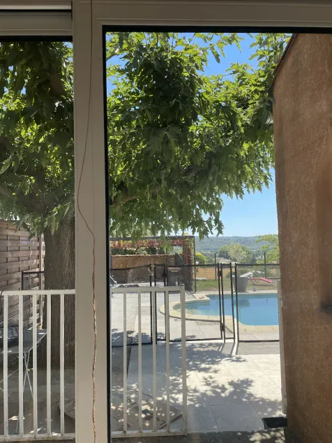 1 Bedroom Bed & breakfast in Vinon-sur-Verdon - Image 1