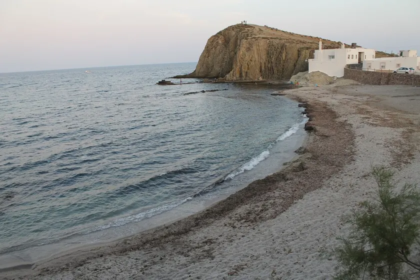 Apartment in La Isleta del Moro, Natural Park of Cabo de Gata, Almeria. - Image 1