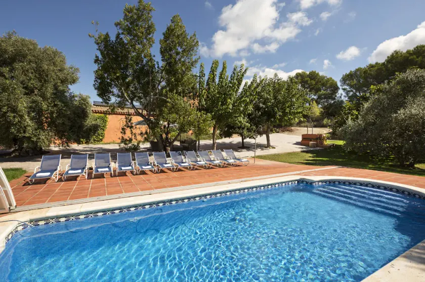 Villa sourrendeb de vignes à proximité de Sitges et Barcelone - Image 1