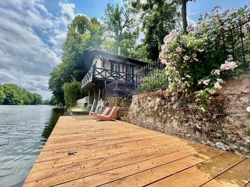 Chalet sulle rive del Loiret - Image 1