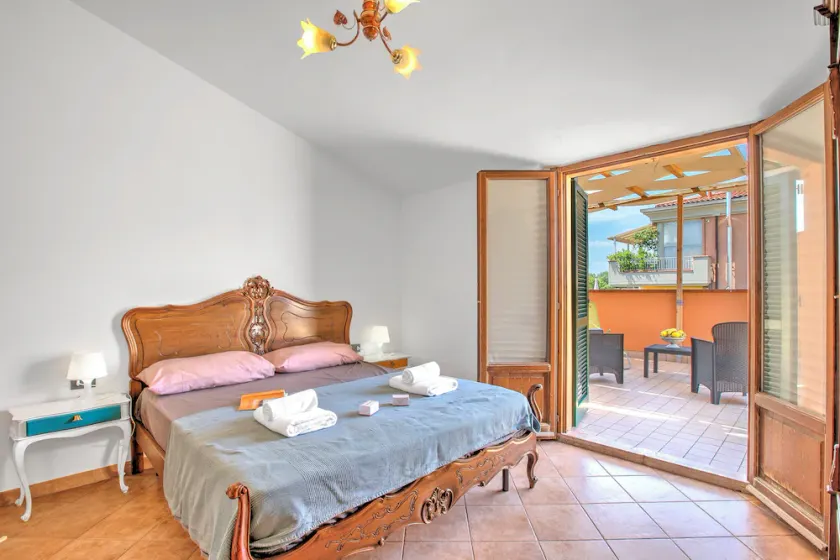 Chianti Wine Site Apt Private Balcony - Happy Rentals - Image 1