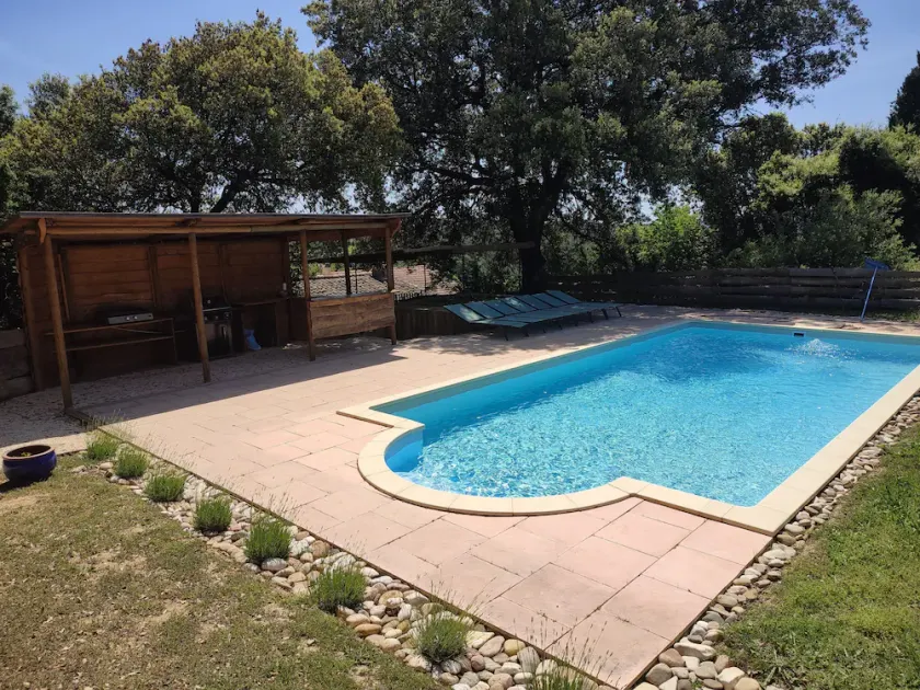 tipo completa, piscina privata, tra Avignone e Uzès, autentica Provenza Mas - Image 1
