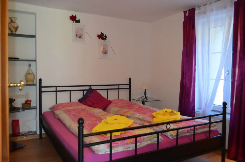 Schöne 2 1/2-Zi. Ferienwohnung mit WLAN - Image 1