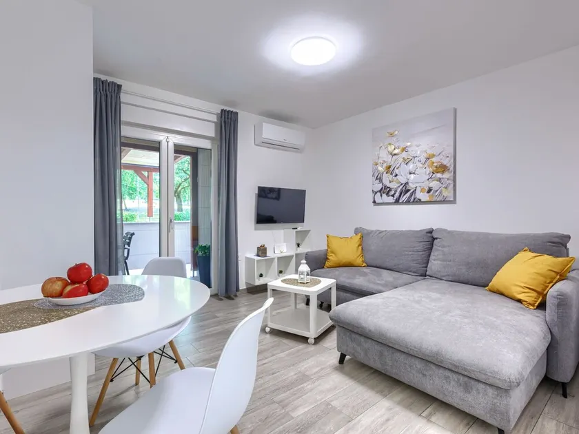 Apartment Nikola by Interhome - Image 1