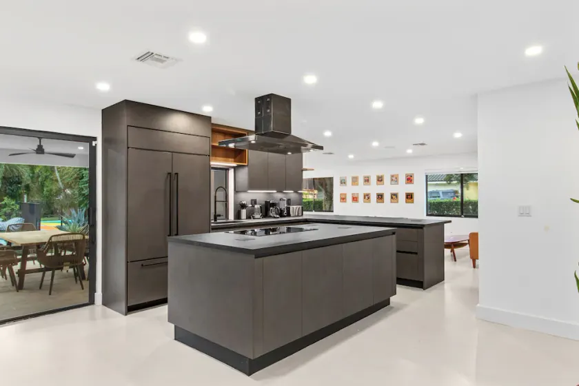 Platinum Villa w Karaoke, Pickleball, BKB & Soccer - Image 1