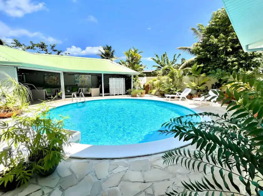 Tiaki Guesthouse: 5min drive from the beach, Prime Location near Punaauia Center - Image 1
