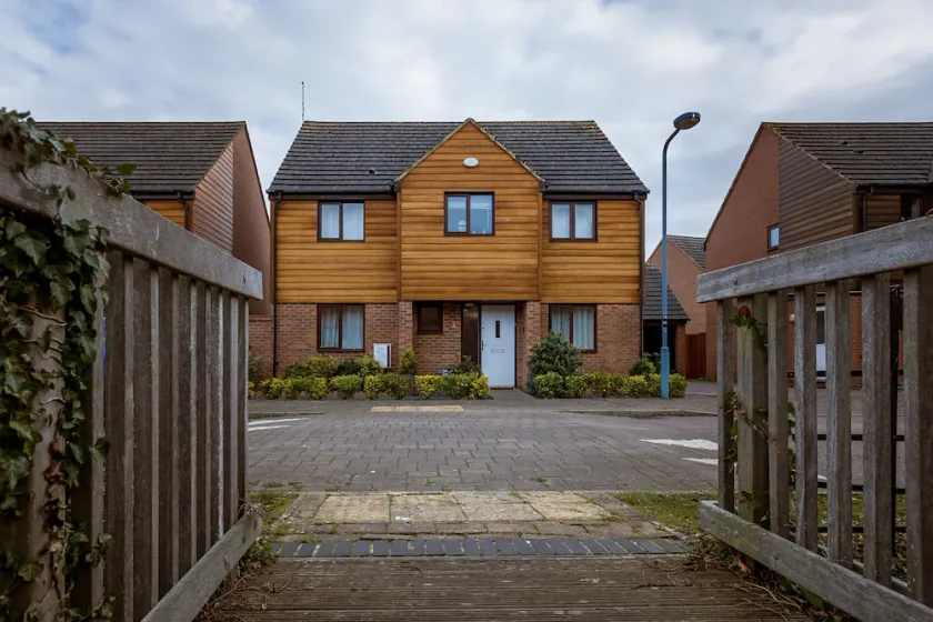 Lux 5 bedroom Ulverston House with free parking - Image 1