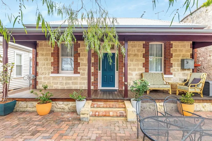 Fabulous 2BR close to the heart of East Fremantle - walk to the river - Image 1