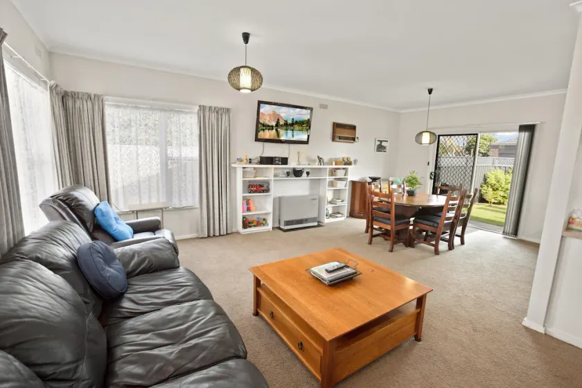 This cosy home invites you in as soon as you open the door - Image 1