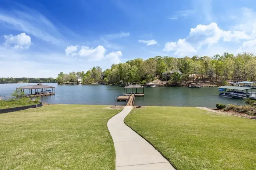 Honeysuckle 208: Spacious 7-bedroom waterfront retreat in Seneca, SC. - Image 1