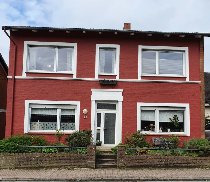 Warmherzige Ferienwohnung in Guter Lage für Alles was im Urlaub Unternommen Wird - Image 1