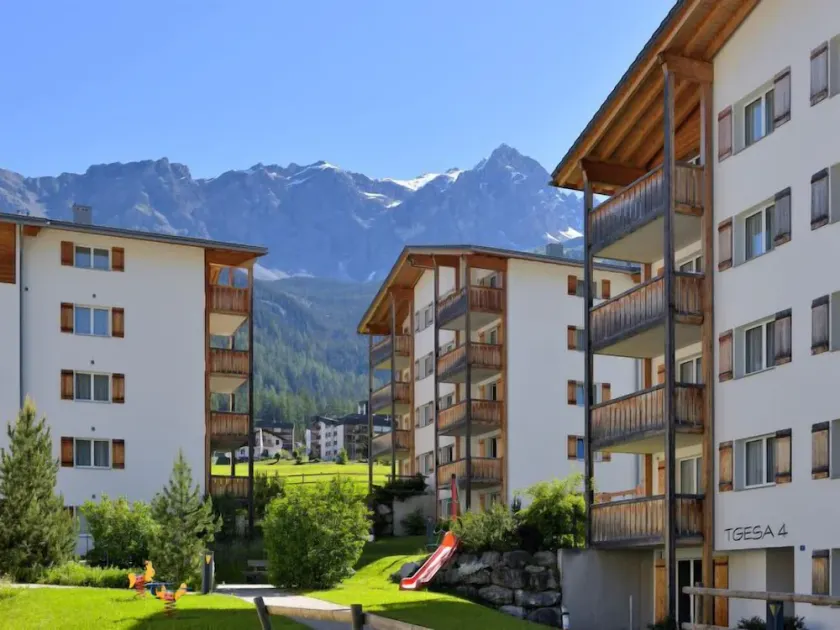 Appartamento con terrazza e giardino | Vista sulla montagna | Perfetto per il lavoro da remoto - Image 1