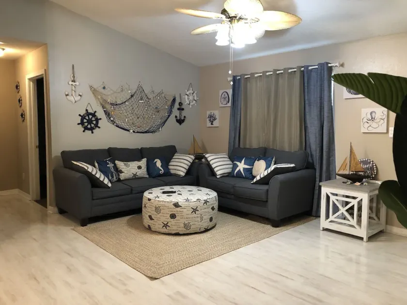 Mental Health Getaway W/Large Private Backyard/Fire Pits Gas & Wood! - Image 1