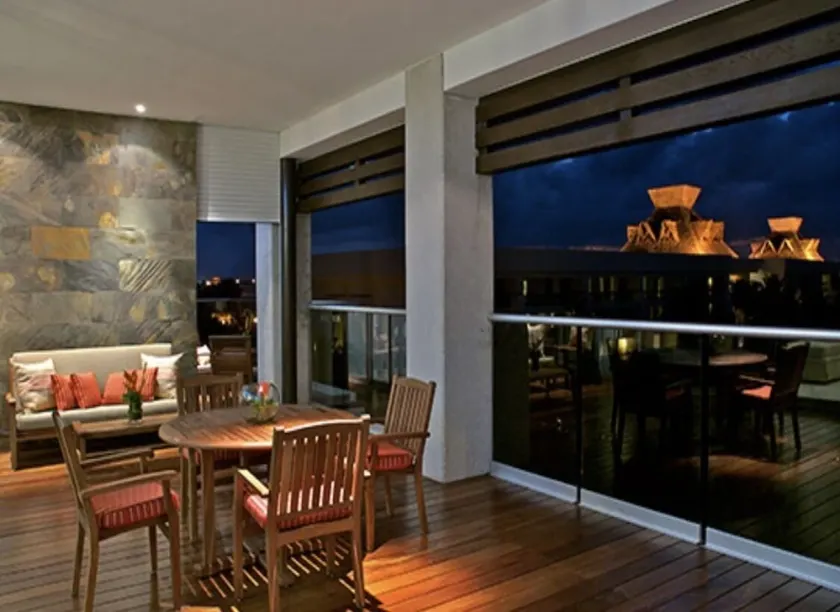 A Luxury Paradise with Fantastic Entertainment - Image 1