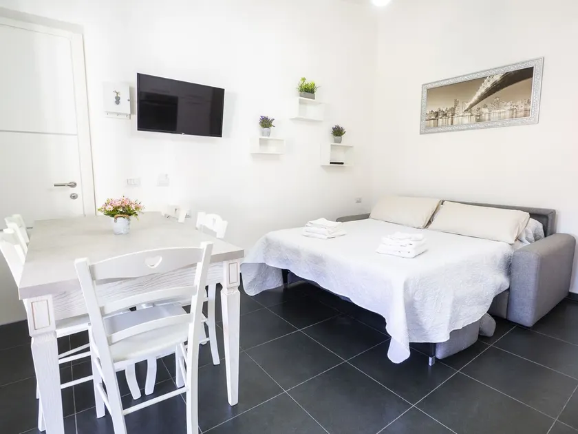 Sweet Home - Morada - Image 1