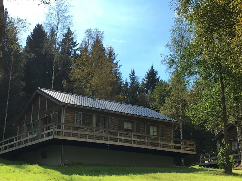 Das Venn, der Wald, der See und die Rennstrecke zur Verfügung!  Chalet \"Le Voyageur\" - Image 1