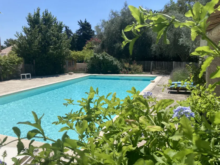 Lovely family house in the Provence countryside, swimming pool and large garden - Image 1