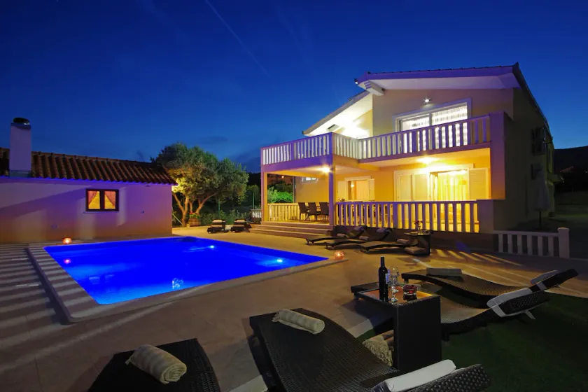 Villa Iva SAVE 20 percent on Split-villas com - Image 1