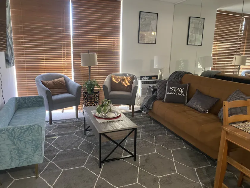 Lovely 2 bedrooms apartment 10min from O'HARE CHICAGO - Image 1
