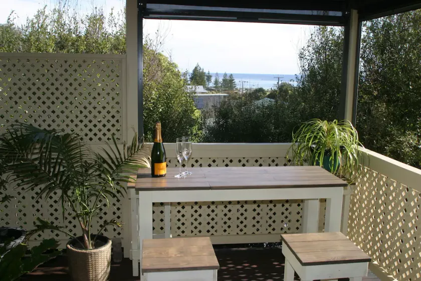 Spoil yourself! Gateway- McLaren Vale wineries, Moana Beach & Onkaparinga Gorge! - Image 1