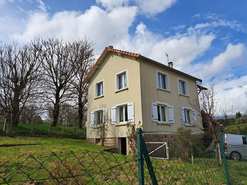 House in the Ardèche countryside, renovated, sleeps 8 - Image 1