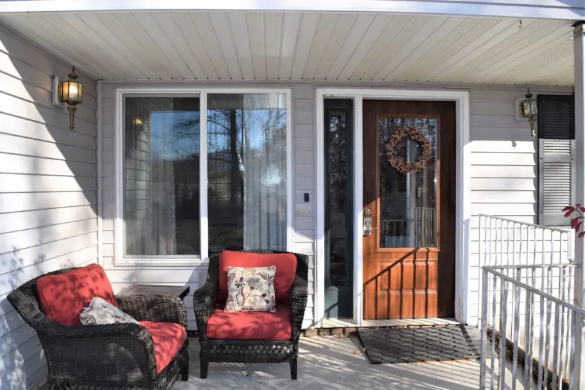 Gather here! 10 Bedrooms, ALL with private half baths! - Image 1