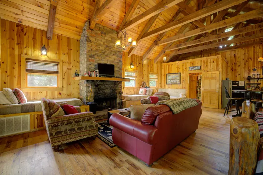 Lav Moose Creek Lodge din hytte væk fra hjemmet! - Image 1