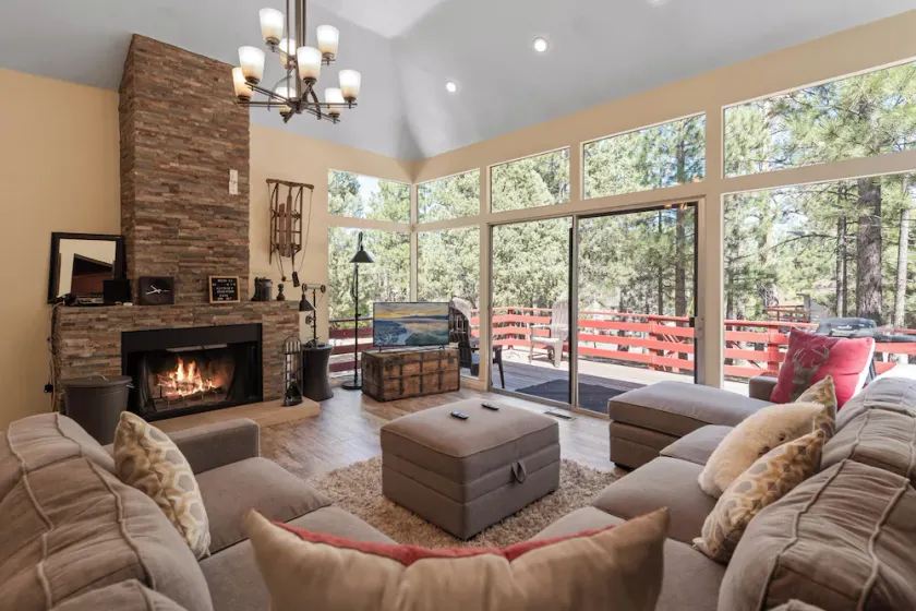 Redwood Elegance - Fantastic remodeled contemporary mountain home with floor to ceiling windows! - Image 1