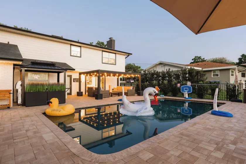 Walk to LEGOLAND Heated Pool Putting Green Beach Sunsets Boat Dock - Image 1