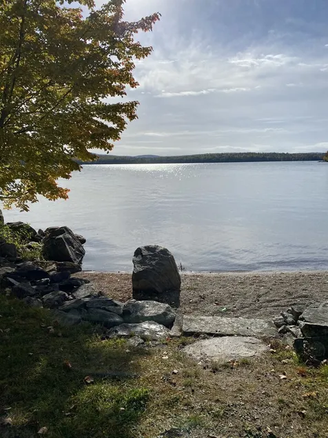 Comfortable lakefront house - Image 1