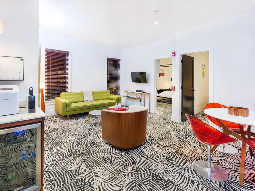 American Beech in Greenport - Two-Bedroom Apartment 8 - Image 1