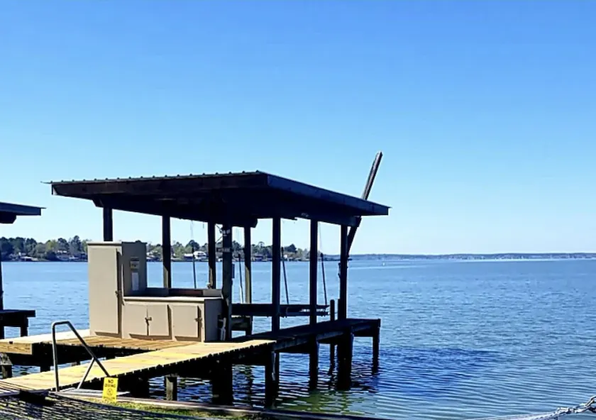3BR Lone Star Lake House! Livingston, On Water! ★★★★★ - Image 1