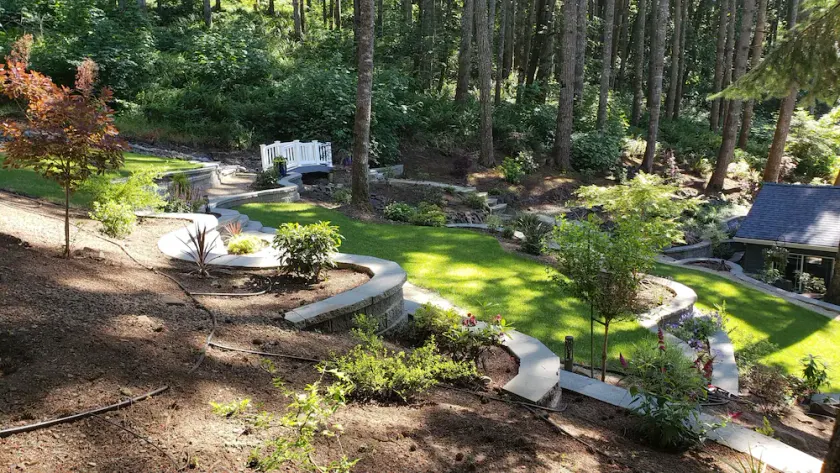 Quiet 4 bedroom Home with Hot Tub nestled in the woods  - Image 1