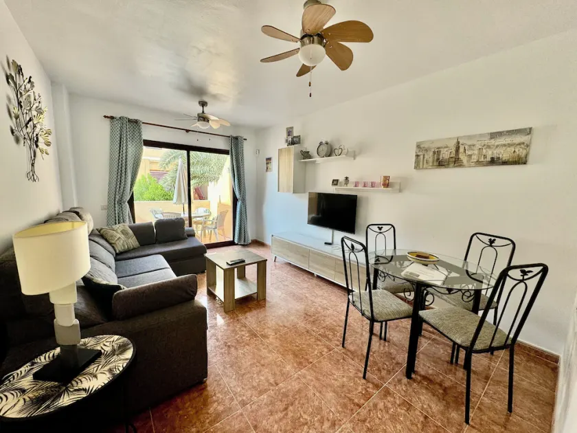 Lovely 2 Bedroom Holiday Apartment in Central Caleta de Fuste - Image 1