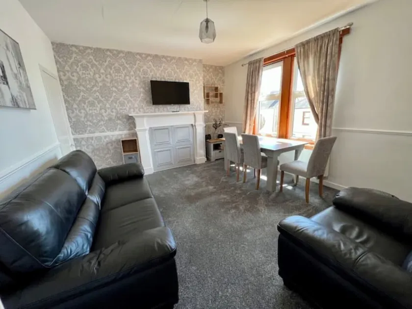 Charming Seaside home. sleeps 4 with free parking - Image 1